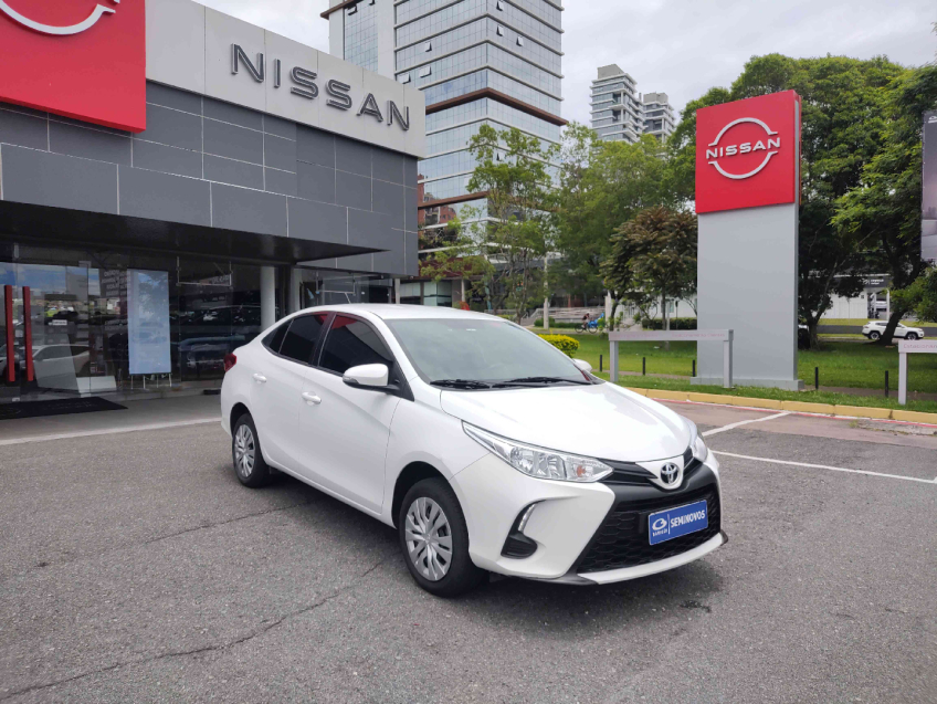 yaris sedan xl 1.5 cvt flex automatico 2024/25