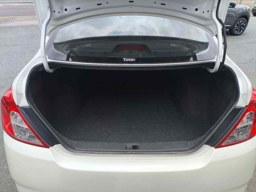 versa v-drive special edition 1.6 16v cvt xtronic 2021/218