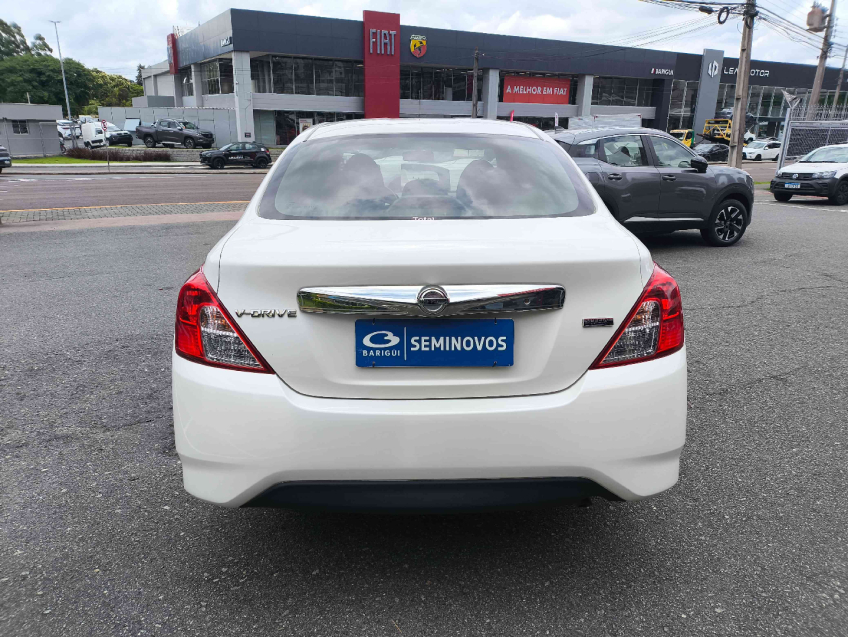 versa v-drive special edition 1.6 16v cvt xtronic 2021/215