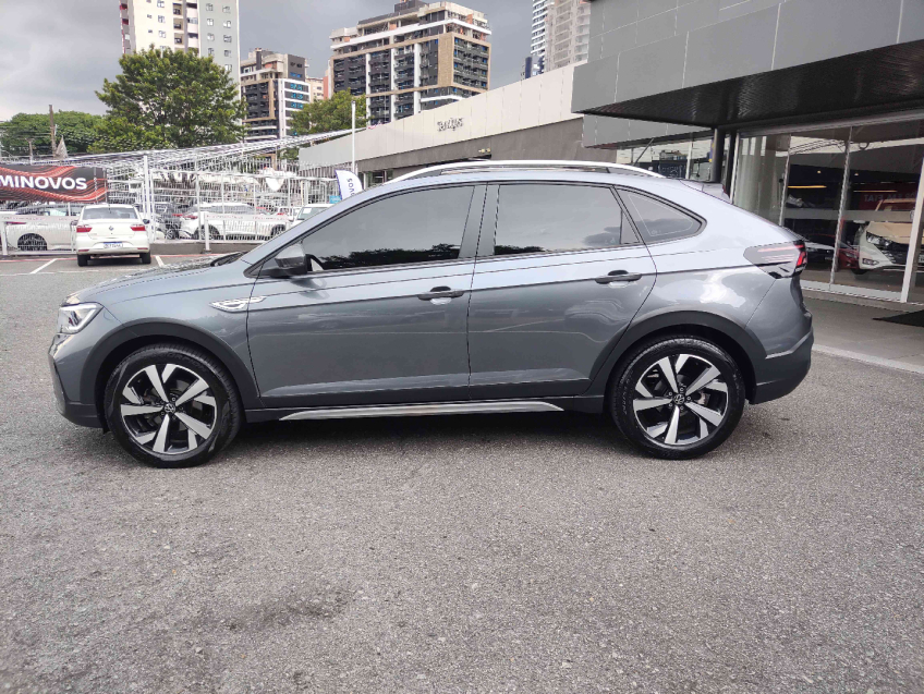 nivus highline 200 1.0 tsi at6  flex automatico 2024/243