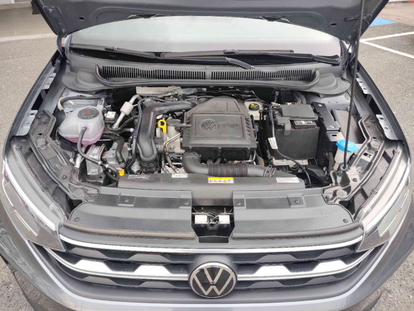 nivus highline 200 1.0 tsi at6  flex automatico 2024/249