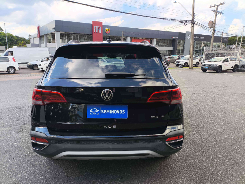 taos comfortline 250 1.4 tb at flex automatico 2023/235