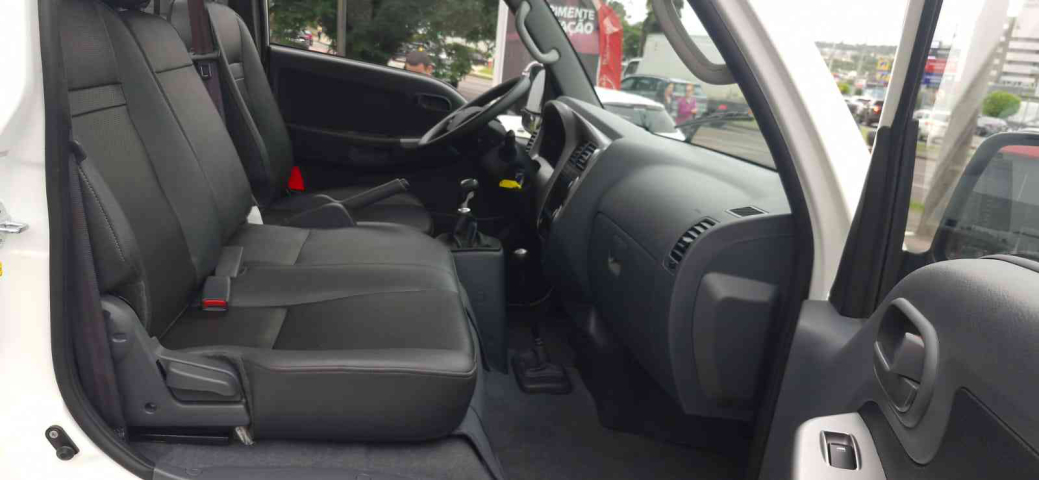 ongo std rs k2500 4wd 2.5 mt6 diesel manual 2025/2513