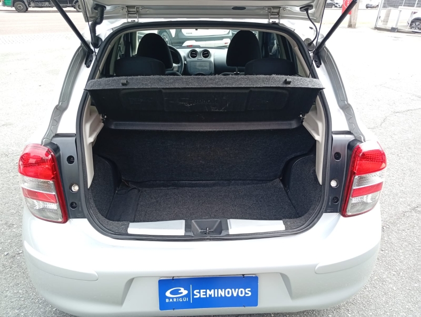 nissan march s 1.0 - completo8