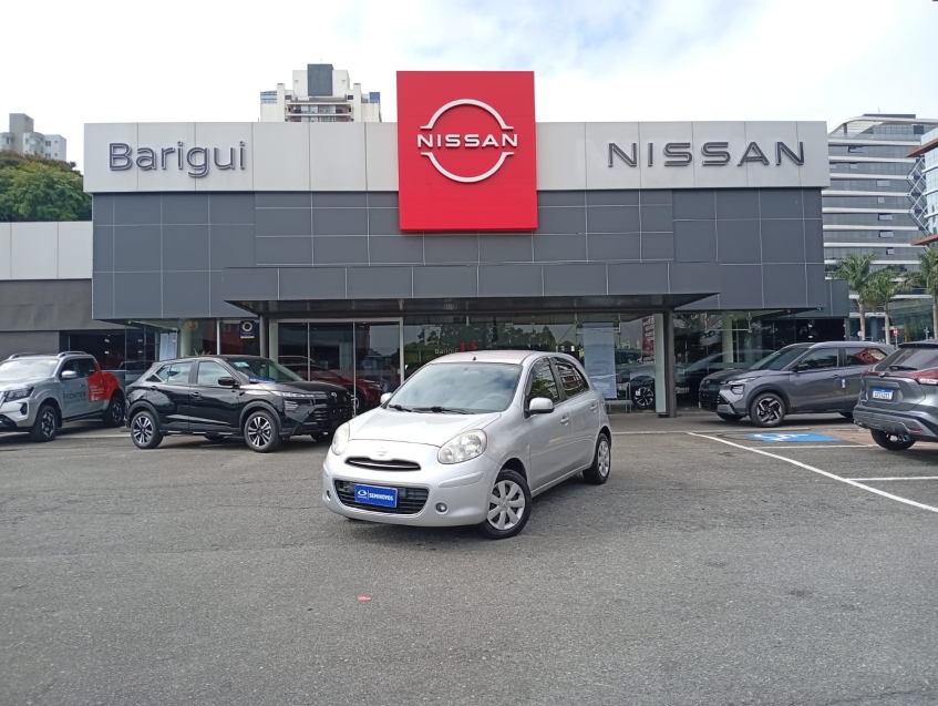 nissan march s 1.0 - completo17