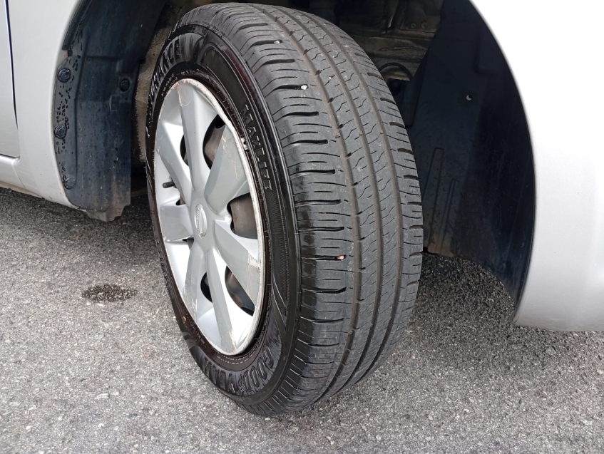 nissan march s 1.0 - completo15