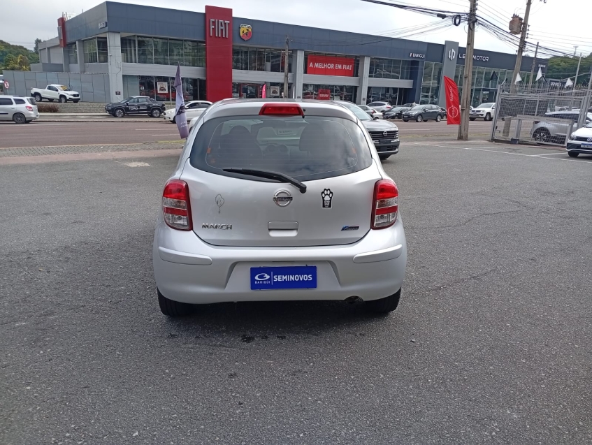 nissan march s 1.0 - completo5