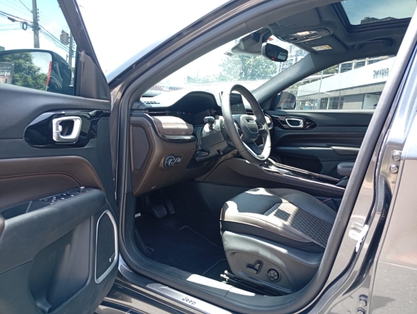 jeep commander 1.3 t270 turbo flex overland at6 4p automatico 202311