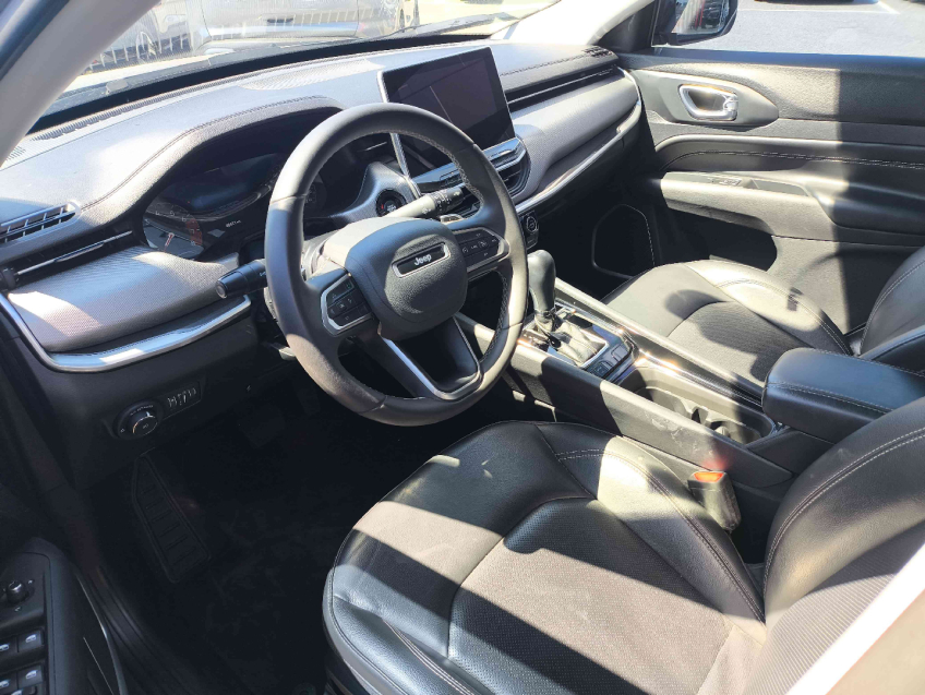 compass longitude 4x2 1.3 t270 tb at6 2022/2311