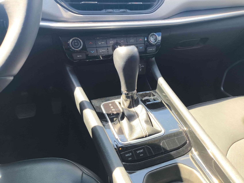 compass longitude 4x2 1.3 t270 tb at6 2022/2315