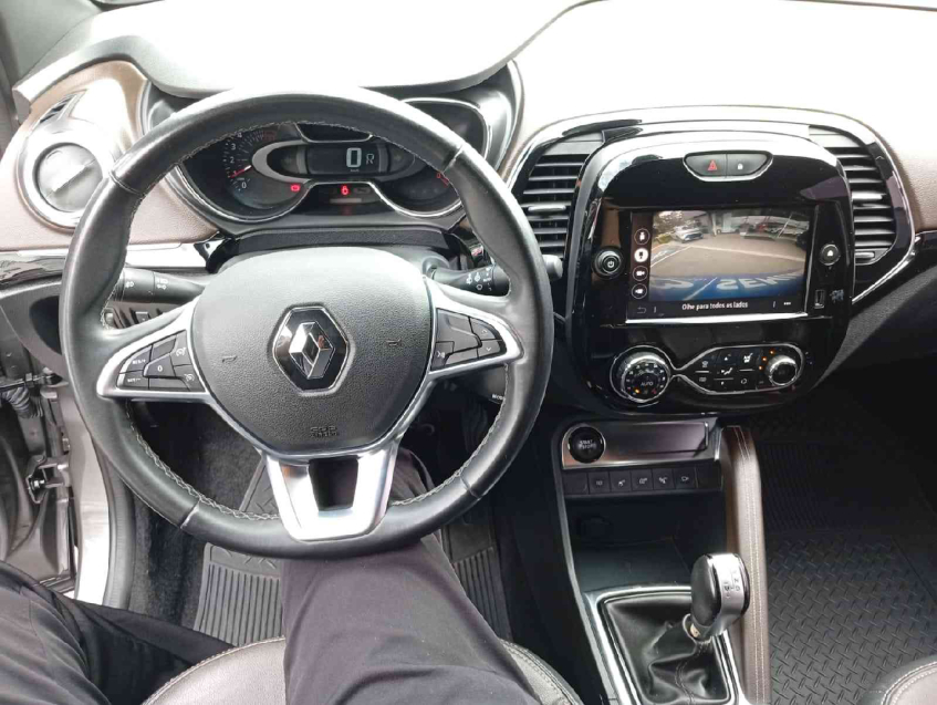 captur iconic 1.3 16v tce cvt x-tronic 2021/2215