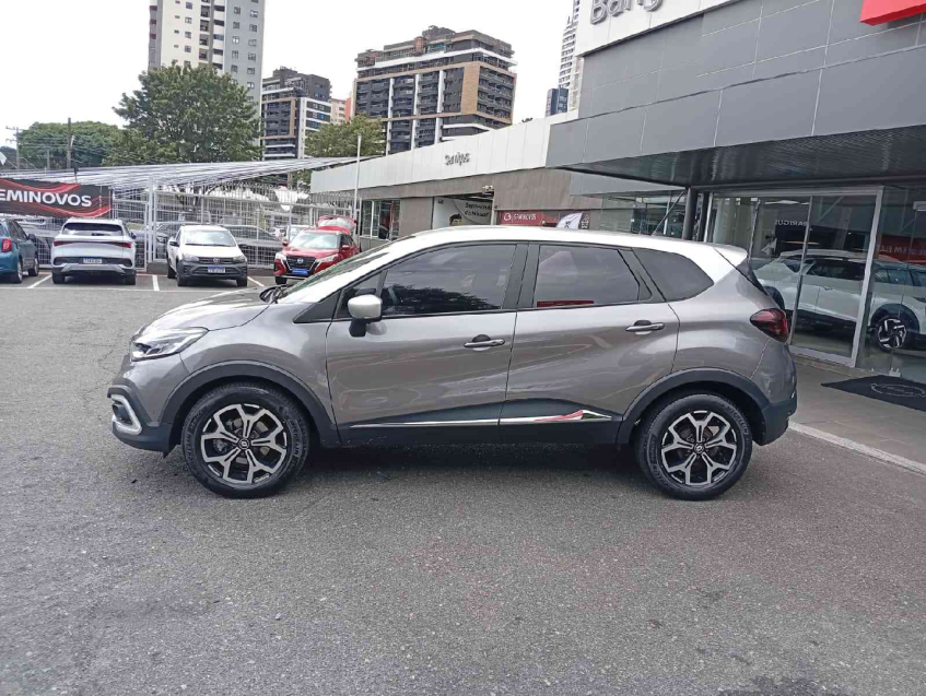 captur iconic 1.3 16v tce cvt x-tronic 2021/223