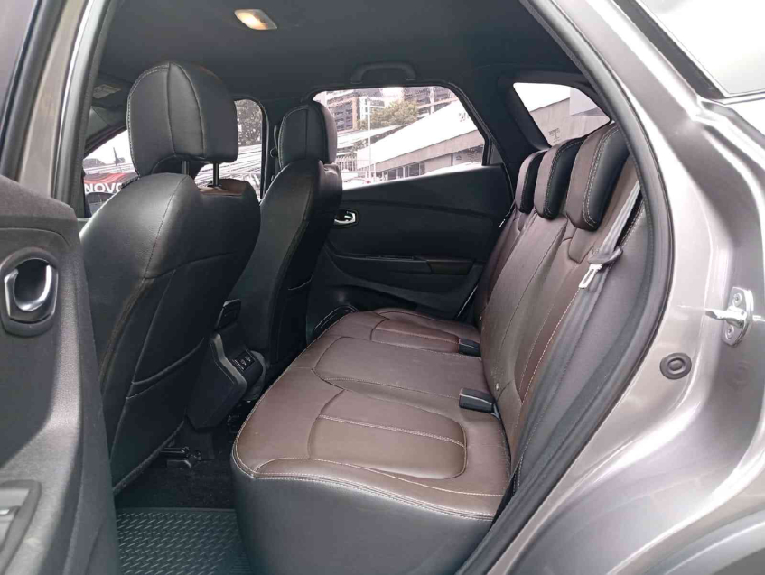 captur iconic 1.3 16v tce cvt x-tronic 2021/2217