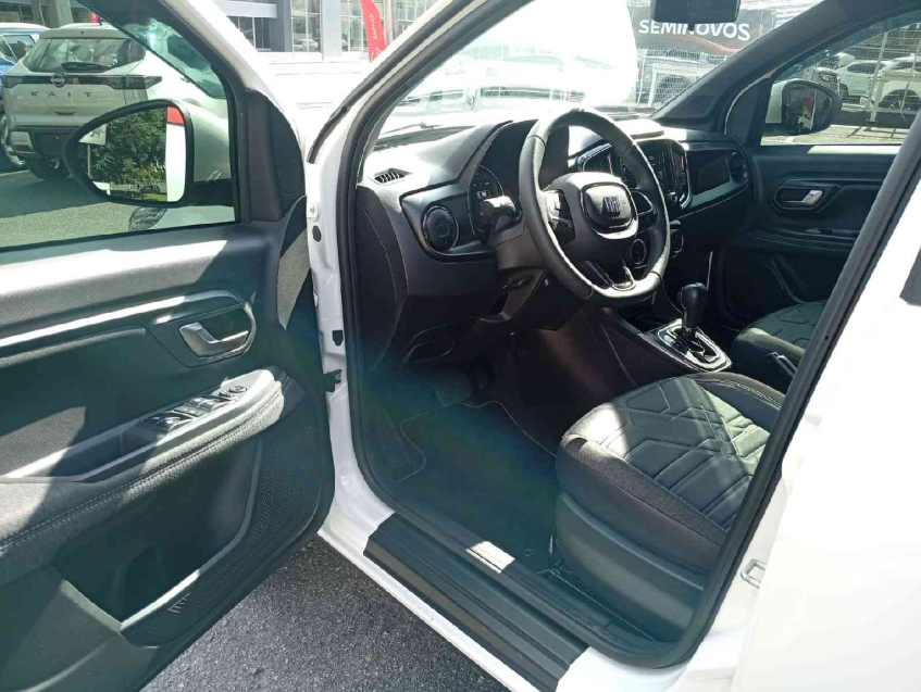 strada cd volcano 1.3 8v cvt firefly 2023/2410