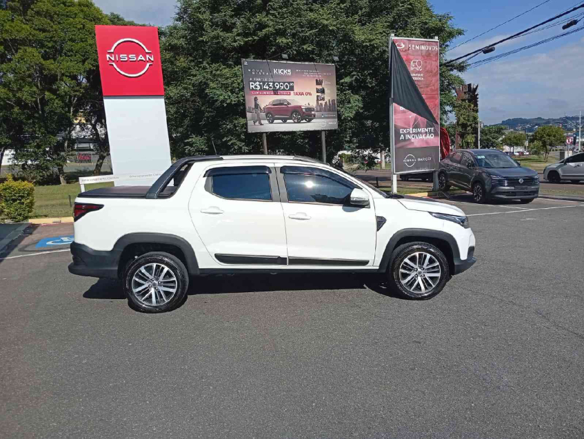 strada cd volcano 1.3 8v cvt firefly 2023/247