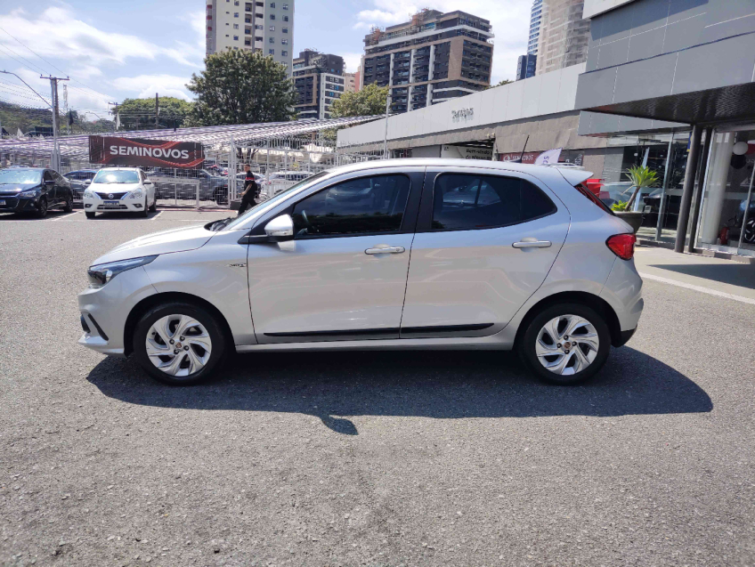 argo drive 1.3 gsr flex 109 hp  2017/183