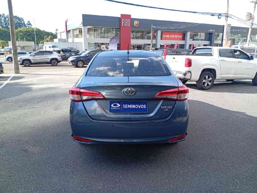 yaris sedan xl 1.5 16v cvt11