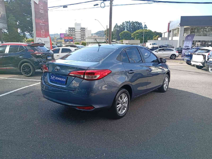yaris sedan xl 1.5 16v cvt12