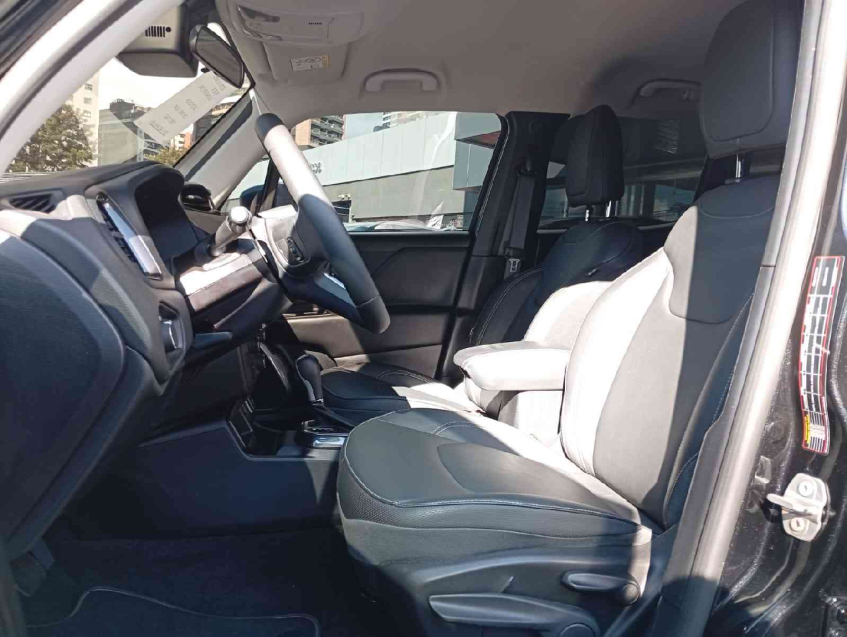 renegade lgtd t270 turbo flex longitude at6 2025/2611