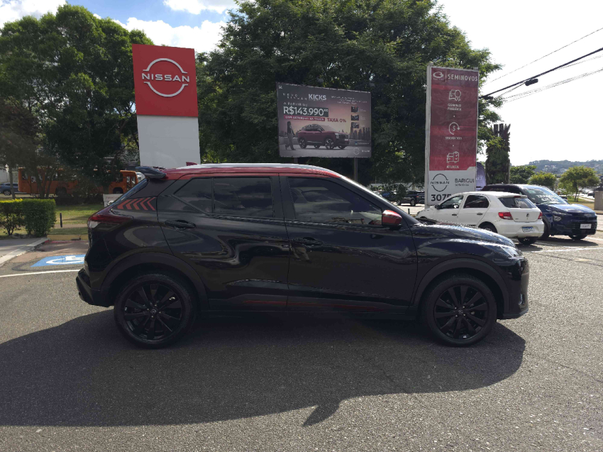 kicks xplay 1.6 16v cvt  automatico 2023/248