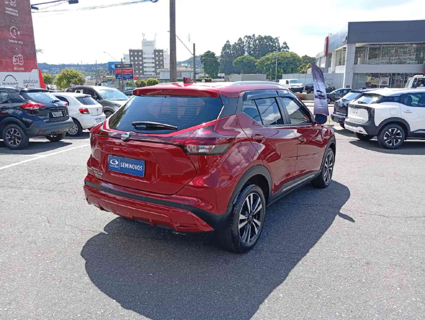 kicks play advance plus 1.6 16v cvt 2025/256