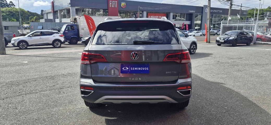 taos highline 250 1.4 tb at flex automatico 2024/245