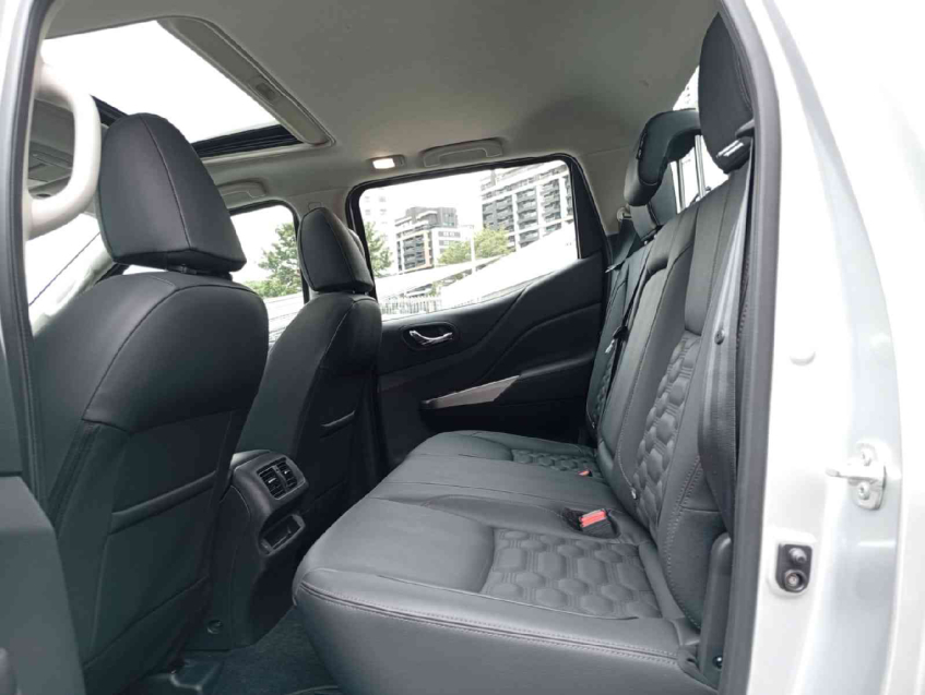 nissan frontier 2.3 16v turbo diesel platinum cd 4x4 automatico 4p 202513