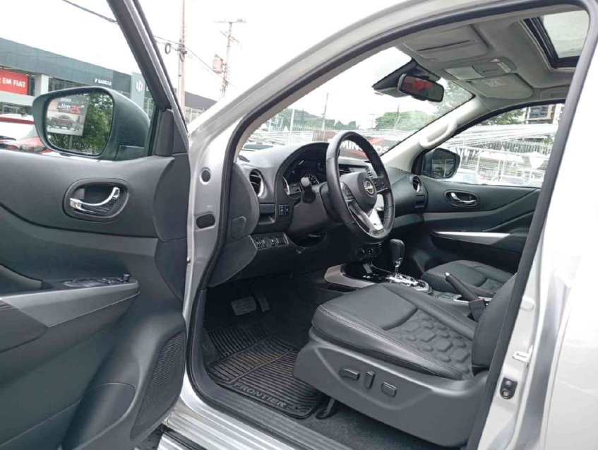 nissan frontier 2.3 16v turbo diesel platinum cd 4x4 automatico 4p 202510