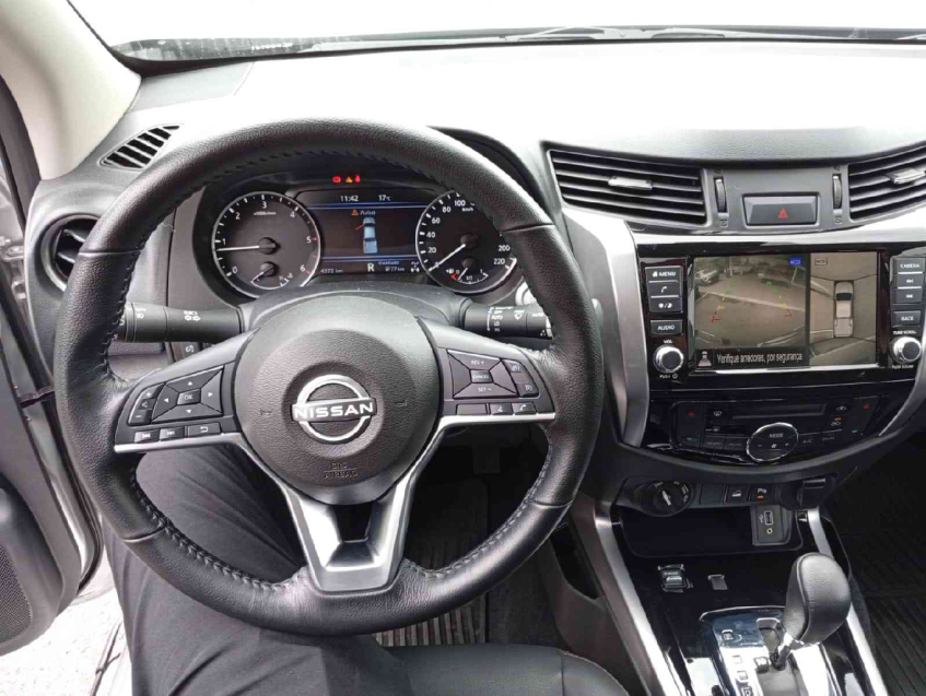 nissan frontier 2.3 16v turbo diesel platinum cd 4x4 automatico 4p 202515