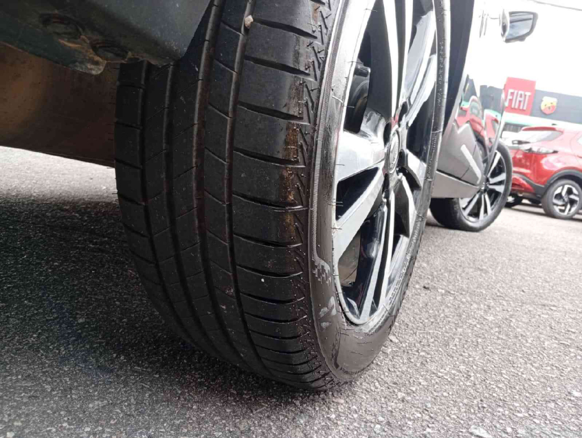 kicks active 1.6 16v cvt xtronic 2021/2217