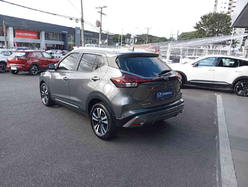 kicks advance 1.6 16v cvt  xtronic 2023/244