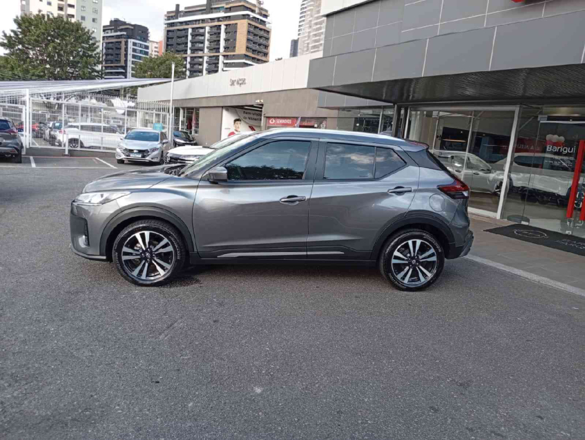 kicks advance 1.6 16v cvt  xtronic 2023/243