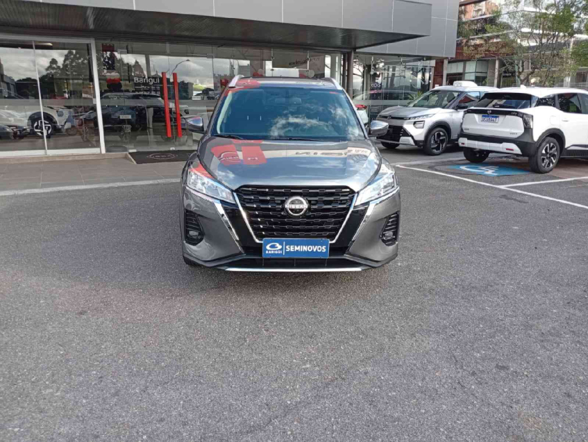 kicks advance 1.6 16v cvt  xtronic 2023/241