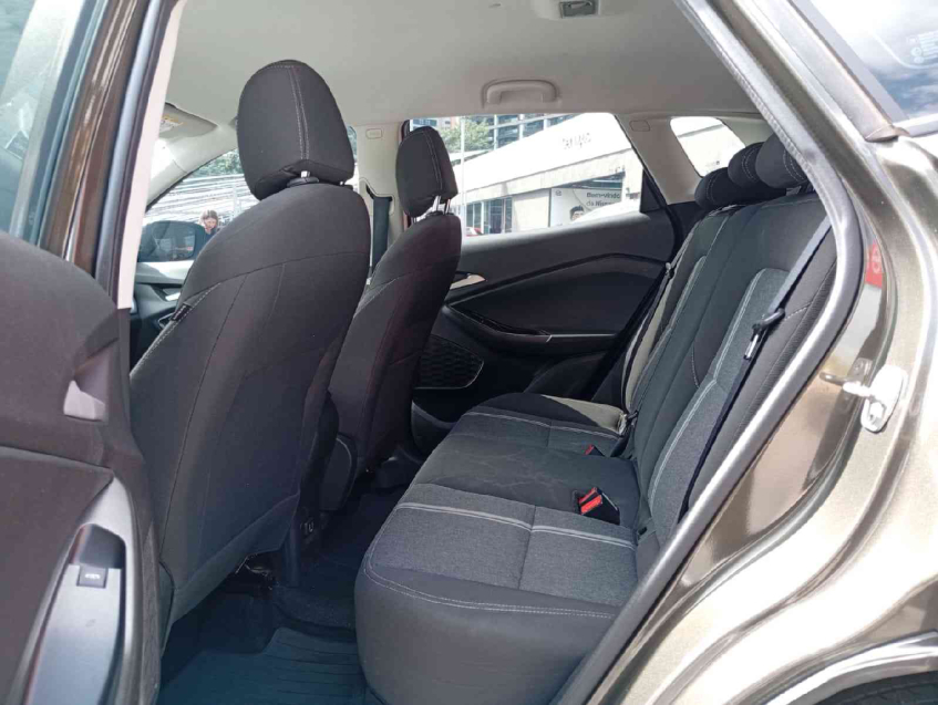 tracker lt 1.0 turbo at6  flex automatico 2024/2413