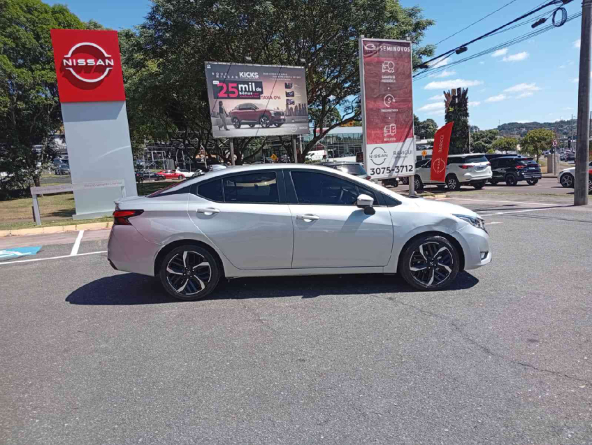 versa 1.6 exclusive cvt 113hp flex automatico 2024/247