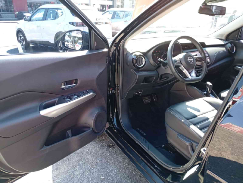 kicks 1.6 exclusive p. tech 113hp flex automatico 2022/2312