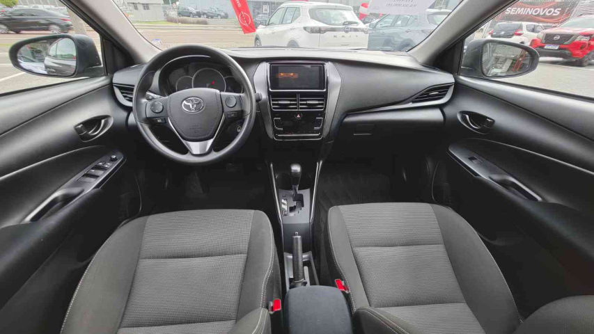 yaris sedan xl 1.5 cvt flex automatico 2024/2513