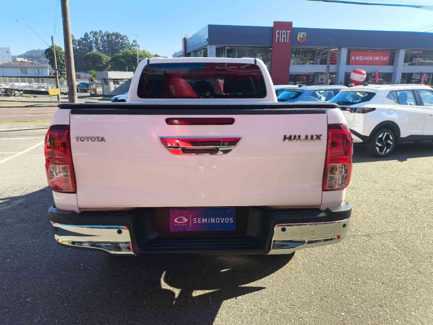 hilux cd dsl 4x4 sr at diesel automatico 23/245