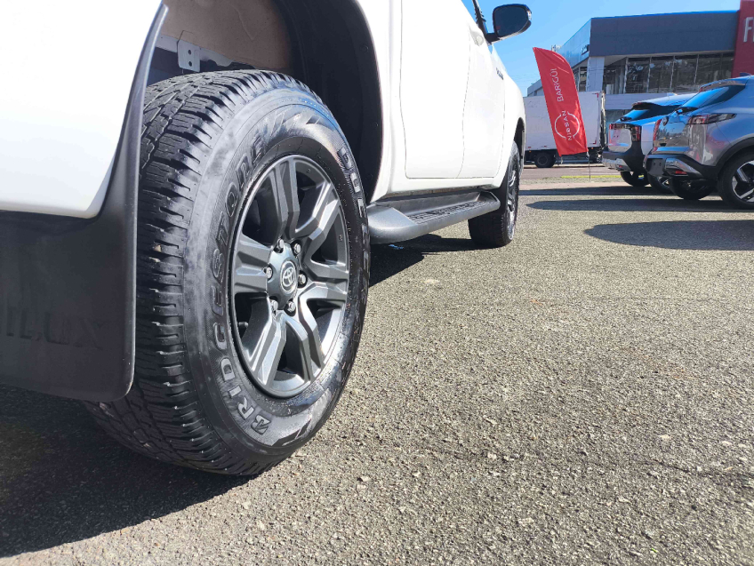 hilux cd dsl 4x4 sr at diesel automatico 23/2418