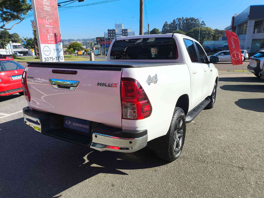 hilux cd dsl 4x4 sr at diesel automatico 23/246