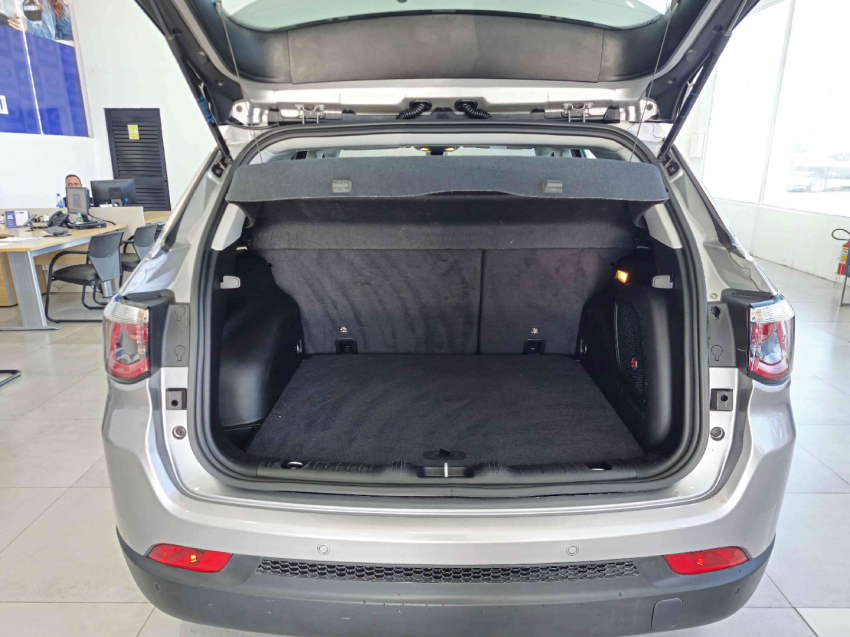 jeep compass 2.0 16v flex longitude automatico 2020/218