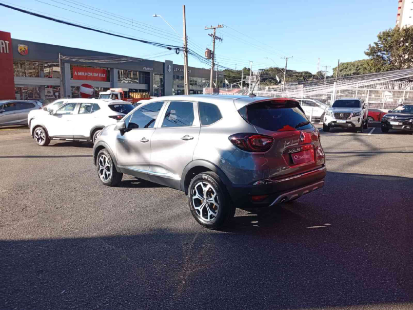 captur iconic 1.3 turbo cvt  flex automatico 2021/224