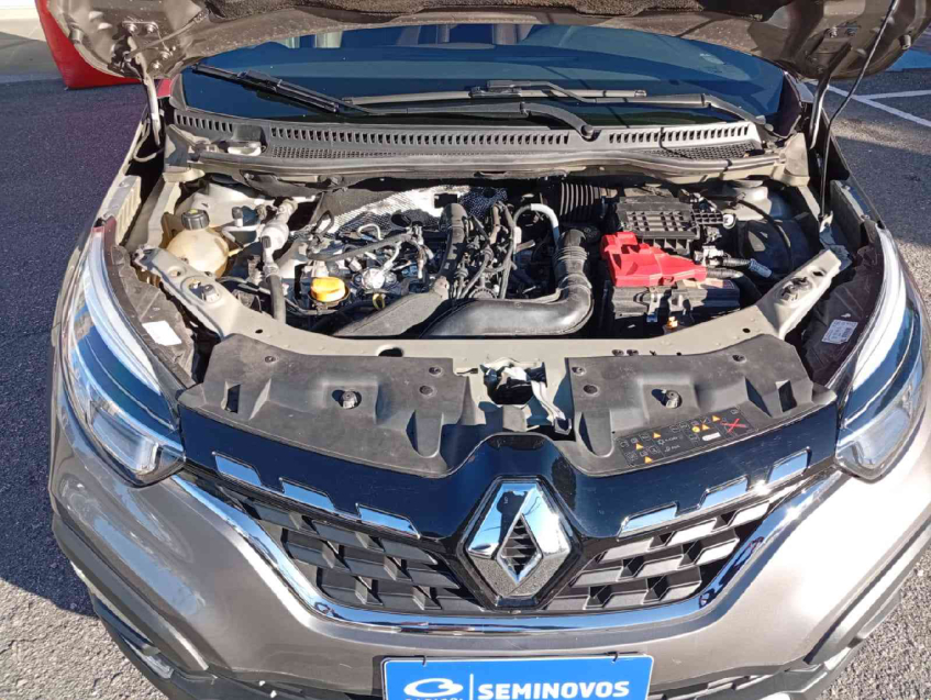 captur iconic 1.3 turbo cvt  flex automatico 2021/228