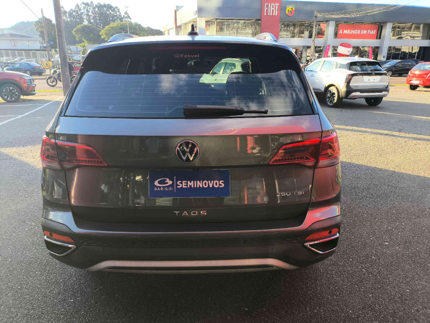 taos comfortline 250 1.4 tb at flex automatico 2021/225