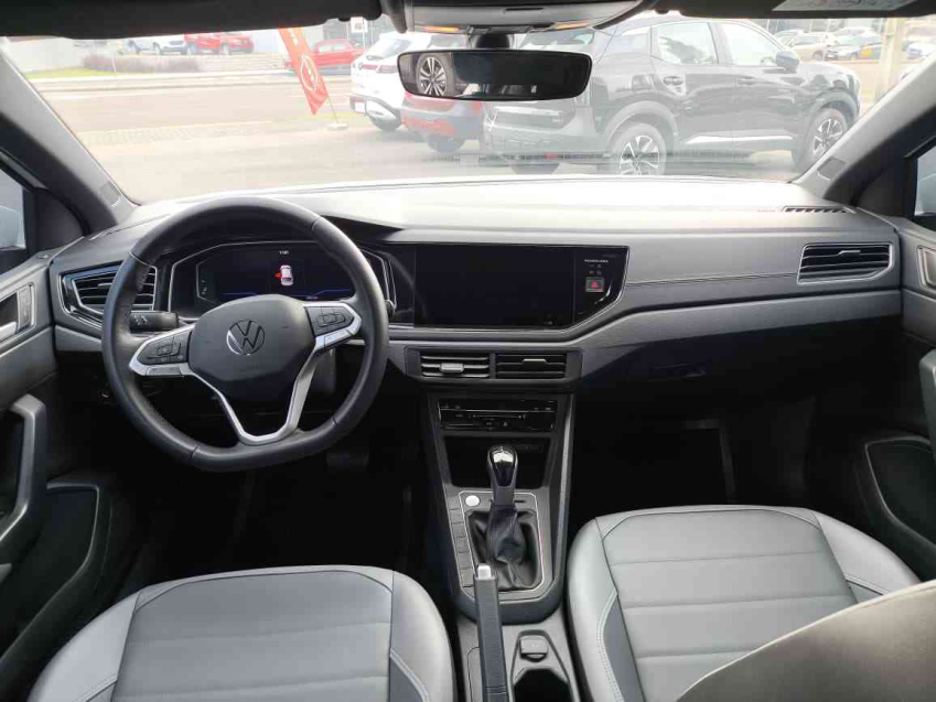 volkswagen nivus 1.0 200 tsi total flex highline automatico 4p 202413