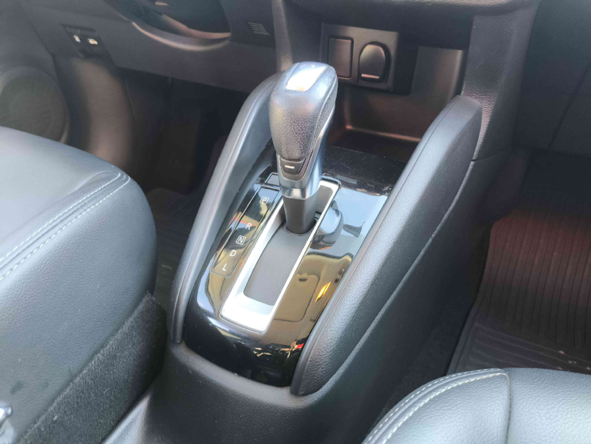 kicks 1.6 sv cvt p.plus flex  2020/2017