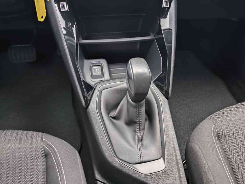 208 active 1.6 16v at6 flex automatico 2022/2317