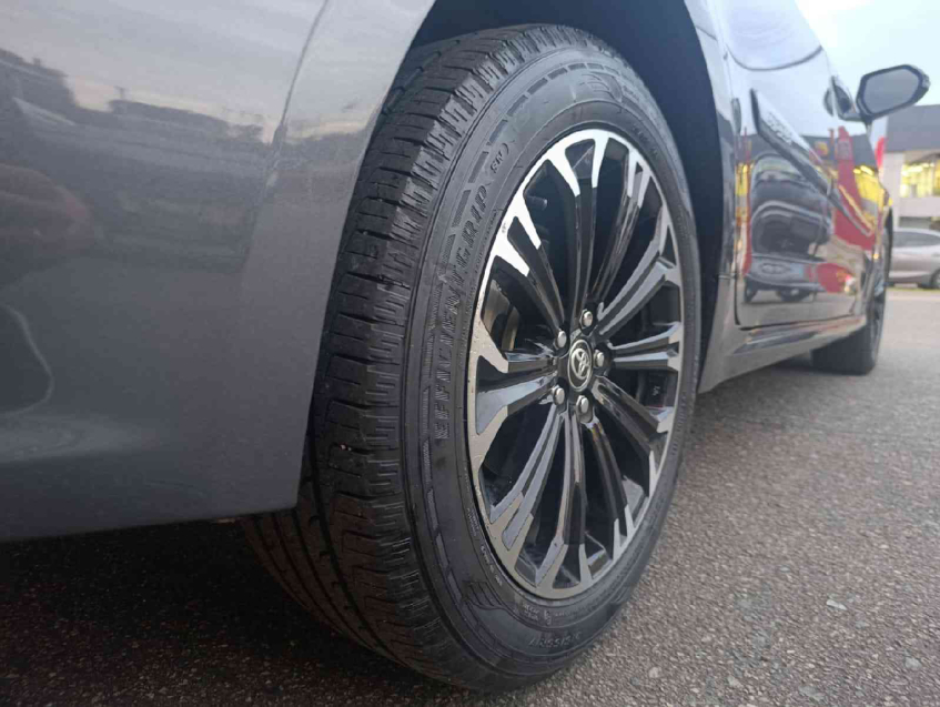corolla altis premium 1.8l hv ffv cvt 22/2318