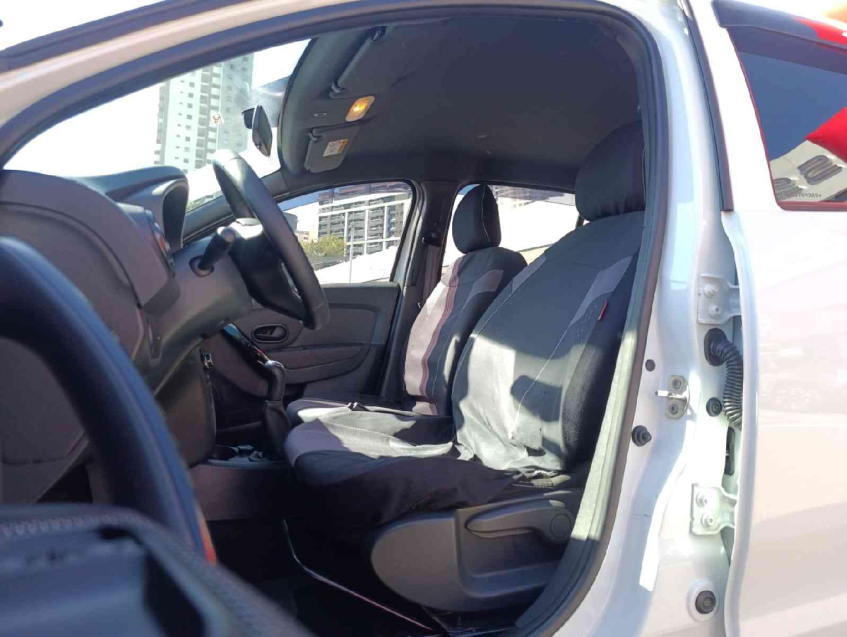 sandero zen 1.0 mt flex 82hp  2020/2111