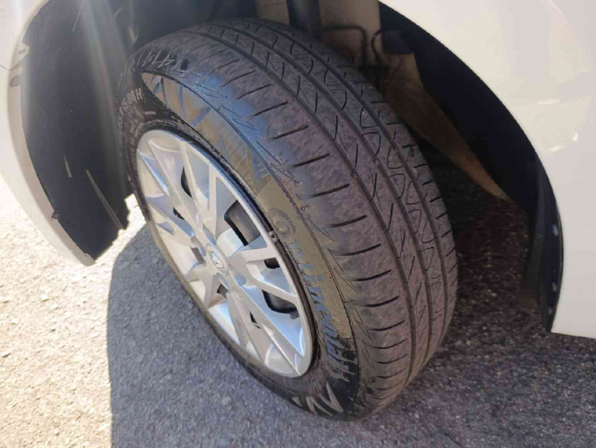 sandero zen 1.0 mt flex 82hp  2020/2117